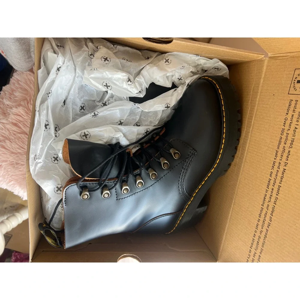 Dr. Martens iconic dr